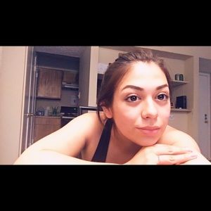 Meet your Posher, Ally